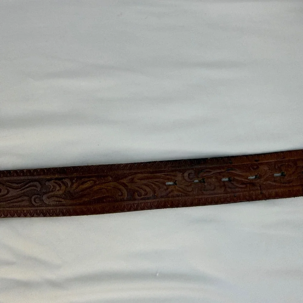 Vintage Western Tooled Brown Leather Belt Saddle Trophy Buckle Made in USA 32in